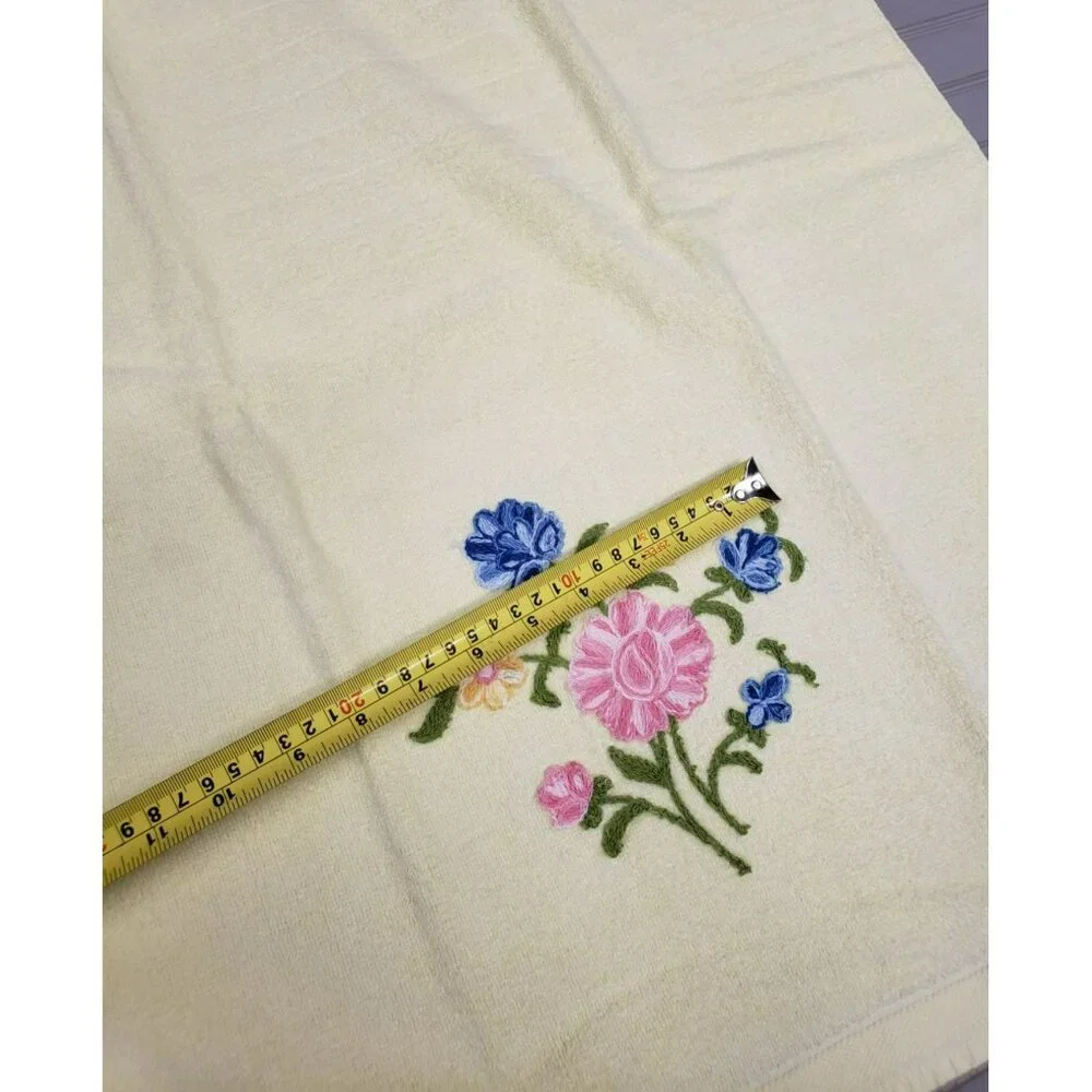 5 pc Vintage Towel Set, The Bathworks, Yellow with Embroidered Flowers